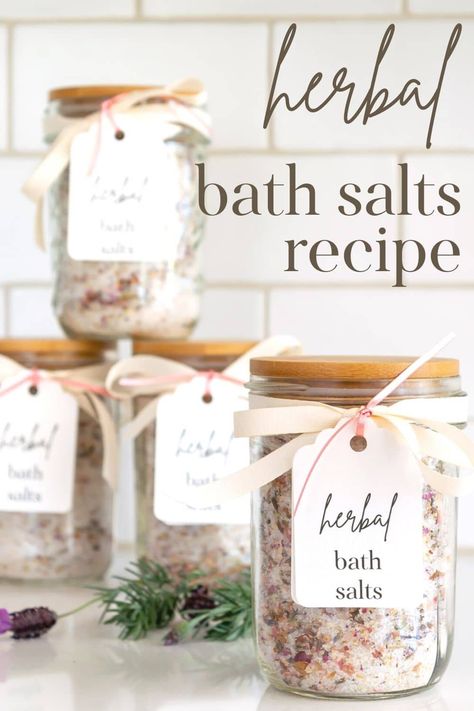 When added to your hot bath, this Herbal Bath Salts recipe offers many beneficial properties for your mind and body and is easily made in bulk for your own use or to give as gifts. Homemade Bath Salts Recipe, Home Diy Easy, Gift Ideas On A Budget, Herbal Bath Salts, Diy Easy Crafts, Bath Salts Recipe, Bath Salts Diy, Epsom Salt Bath, Salt Recipes