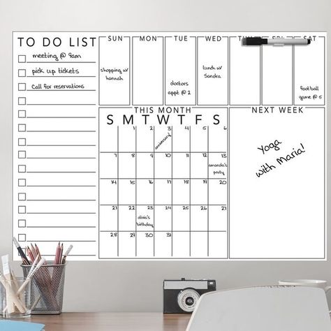 A dry-erase wall planner to help stop the question of "What's for dinner tomorrow night?" Look up here, fam. Budget Whiteboard, Whiteboard Organization Office, Cute Whiteboard Ideas Bedroom, White Board Ideas Organizations, White Board Design, White Board Decoration Ideas, Wall Board Ideas, White Board Wall, Whiteboard Design