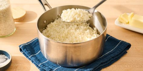 This Is the Secret to Cooking the Fluffiest Rice on the Stove Cooked Rice Recipes, How To Reheat Rice, Rice On The Stove, Cooking Rice, Pork Fried Rice, Cook Rice, Chicken Broccoli Casserole, Homemade Ranch Dressing, Homemade Pumpkin Puree