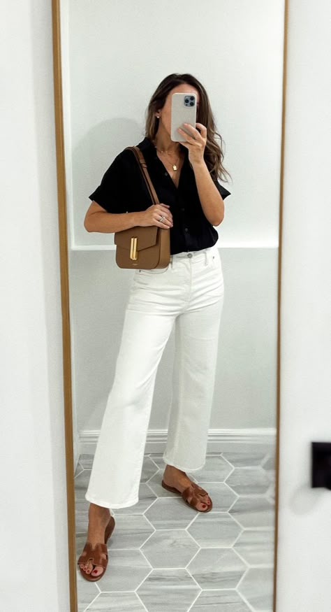 Preppy Wide Leg Jeans, Crop White Jeans Outfit, Cream Cropped Wide Leg Jeans Outfit, Capsule Wardrobe Summer Outfits, Texas Summer Work Outfits, August 2024 Outfits, Elevated Casual Summer Outfits, Crop Linen Pants Outfit, Summer Work Tops