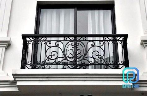 Iron Railings Outdoor, Wrought Iron Balcony, Iron Balcony Railing, Iron Handrails, Luxury Exterior, Wrought Iron Design, Balcony Grill Design, Balcony Railing Design, Balcony Grill