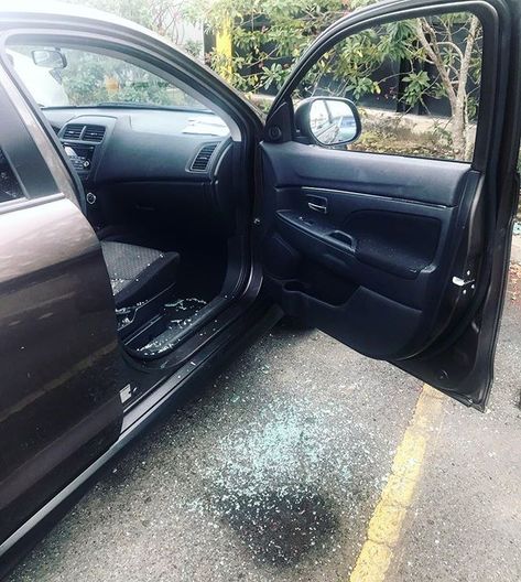 How does psychotherapy work? Yesterday was a good example for me. About 15 minutes into vacation our rental car window smashed. Phone stolen. We had a 3 hour drive ahead of us, my wife had a bad migraine and the kids had been up since 4am and were very curious about all the glass. 🤯🤮🤭😤 Felt a lot in that moment. Violated. Shame. Anger. Shock. Numb. My brain traveled back to the first time I got robbed. The first way therapy helped me was taking an accounting of my feelings. After all they ma Broken Car Window, Walmart Pictures, Car Breaks, Broken Window, Rental Car, Car Photo, Fake Acc, Driving Pictures, Sandra Bullock