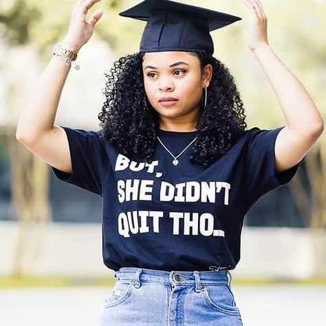 Motivation Message, College Attire, Graduation Outfit College, Graduation Pictures High School, Nursing Graduation Pictures, Graduation Pic Ideas, School Outfits For College, Masters Graduation, College Graduation Photoshoot