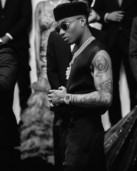 Wizkid Wallpaper Iphone, Wizkid Wallpaper, Brown Boy Aesthetic, Music Playing Template, Wizkid Made In Lagos, Hospital Pictures Accident, Outfits Recreation, Tablet Medicine Snap, All Black Fit