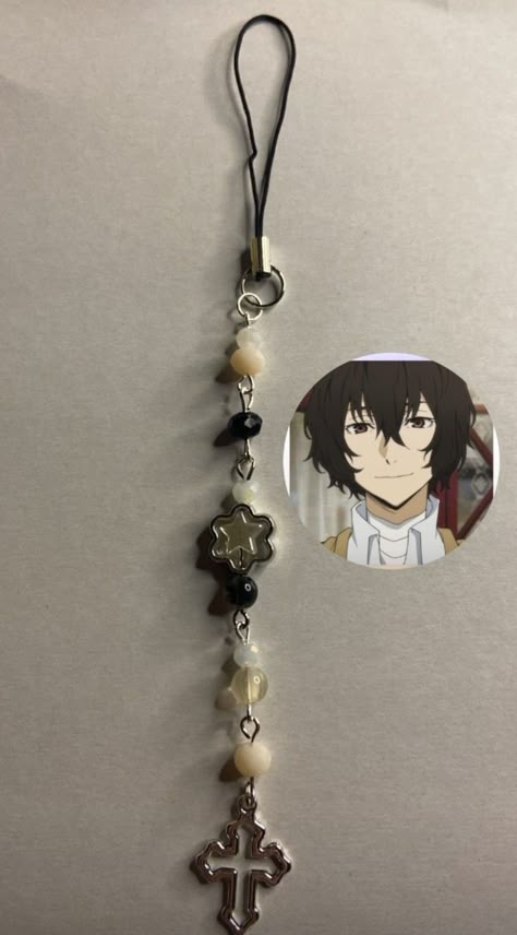 Dazai Bracelet, Bsd Keychain, Bsd Crafts, Diy Beaded Rings, Charm Ideas, Homemade Bracelets, Blackpink Square Up, Beads Accessories, Anime Jewelry