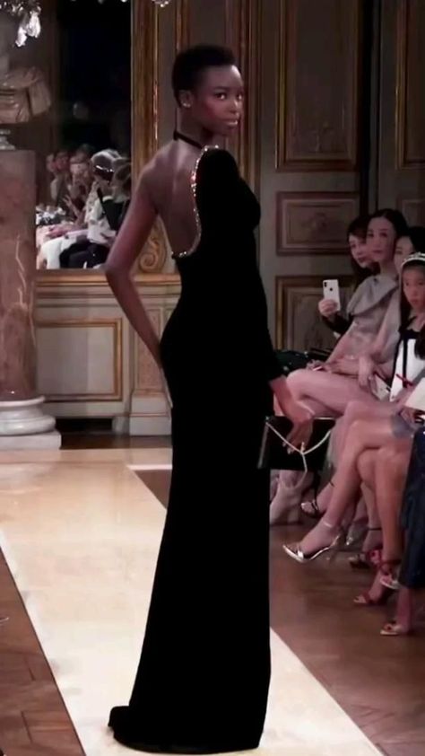 maria borges for georgio armani 2018 | Runway fashion, Fashion show, Glam dresses Runway Fashion Couture, Luxury Dresses, Armani Prive, Gala Dresses, Fashion Hacks Clothes, Daily Style, Couture Gowns, Glam Dresses, Luxury Dress