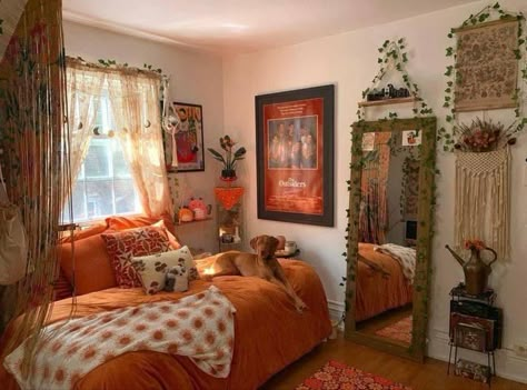 Orange Bedroom, Apartment Makeover, Bedroom Orange, Apartment Decor Inspiration, Room Makeover Bedroom, Future Apartment, Apartment Inspiration, Room Inspiration Bedroom, Dream Rooms