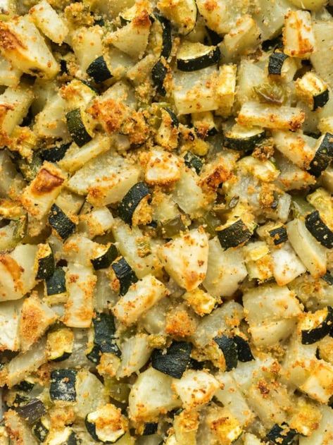 Zucchini Potato Casserole - Brooklyn Farm Girl Zucchini In The Oven, Healthy Main Course, Summer Barbecue Food, Vegan Bakes, Zucchini Yellow Squash, Zucchini Dishes, Appetizers Fruit, Farm Cooking, Zucchini Casserole Recipes