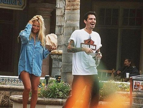 NIGHTY DRUNK LOVERS on Instagram: “Pamela Anderson & Tommy Lee spotted by paparazzi back in the 90’s. While their relationship was never a fairy tale, Lee and Anderson admit…” Pam Anderson Tommy Lee, Pamela And Tommy, Pamela Andersen, Pam Anderson, Pam And Tommy, Rockstar Gf, Tommy Lee, Mia 3, I'm With The Band