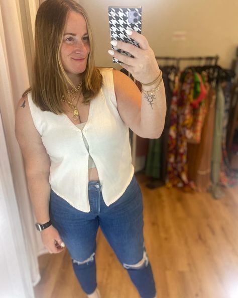 Swipe to see how to easily style this Chelsea Sleeveless Cardigan. She is so cute & easy to wear! Comes in sizes small through xl! Boutique Owner, Sleeveless Cardigan, Fashion Boutique, Chelsea, Boutique, On Instagram, How To Wear, Quick Saves, Instagram