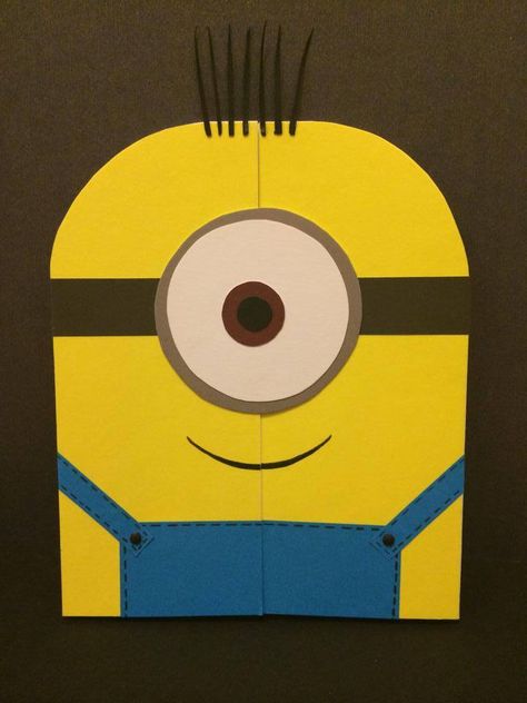 Minion Shaped Birthday Card Fun Cards To Make, Minion Birthday Card, Minion Gifts, Hippie Drawing, Minion Card, Diy Projects Gifts, Cute Minions, Minion Birthday, Bf Gifts