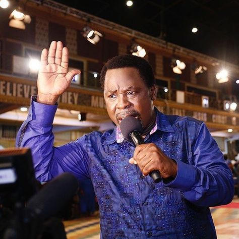 Prophet Tb Joshua, Emmanuel Tv, T B Joshua, Tb Joshua, Gods And Generals, Catholic Altar, Xiaomi Wallpapers, Watch And Pray, Serve God