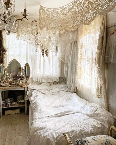 Lace Curtains, Dreamy Room, Dream Room Inspiration, Dream House Interior, Room Makeover Inspiration, House Room, Apartment Room, Dream Decor, Room Inspiration Bedroom