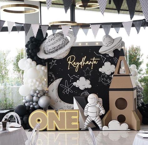 3d Birthday Decoration, Space Themed Birthday Party Decoration Rocket Ships, 1st Birthday Moon Theme, Astronaut Bday Theme, Space Birthday Photo Shoot, Too The Moon Birthday Party, First Birthday Themes Space, My First Trip Around The Sun Birthday Decor, Space Themed Birthday Decorations