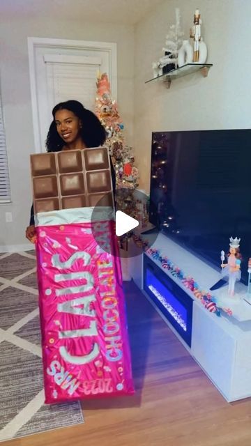 Waverly on Instagram: "The holiday season is coming up! So let’s #flashbackfriday all the way back to where it all started with my #giantchocolatebar #diy I did for my #candylandchristmas theme last year! Can’t believe I almost never posted this. 🥹❤️❤️ #giantcandy #giantchocolate #foodart #dopaminedecor #maximalistdecor #dollartreediy  #candyland #easydiy #artsandcrafts" Inside Party Ideas, Lights On Afterschool, Christmas Diy Decor Ideas, Candy Theme Party, Kingdom Of Hungary, Tiktok Candy, Boutique Store Displays, Xmas Inspiration, Candy Land Christmas Theme