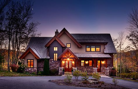 Residing in less square footage doesn’t have to mean forfeiting living large. Rustic House Exterior, American Style Homes, Mountain Home Exterior, Camp House, Rustic House Plans, Mountain House Plans, Large House, Rustic Home Design, Modern Farmhouse Exterior