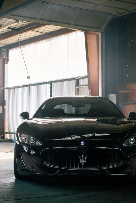 Maserati Gran Turismo Mazaratti Cars, Red Race, Life Goals Future, Real Madrid Wallpapers, Maserati Granturismo, Madrid Wallpaper, Future Cars, Motor Bikes, Getaway Car