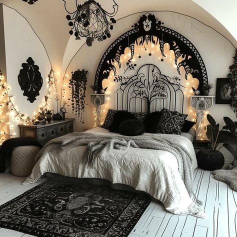 Black Boho Bedroom, Gothic Decor Bedroom, Boho Bedroom Design, A Modern House, Dream Bedroom Inspiration, Goth Home Decor, Goth Home, Dark Home Decor, Dark Home