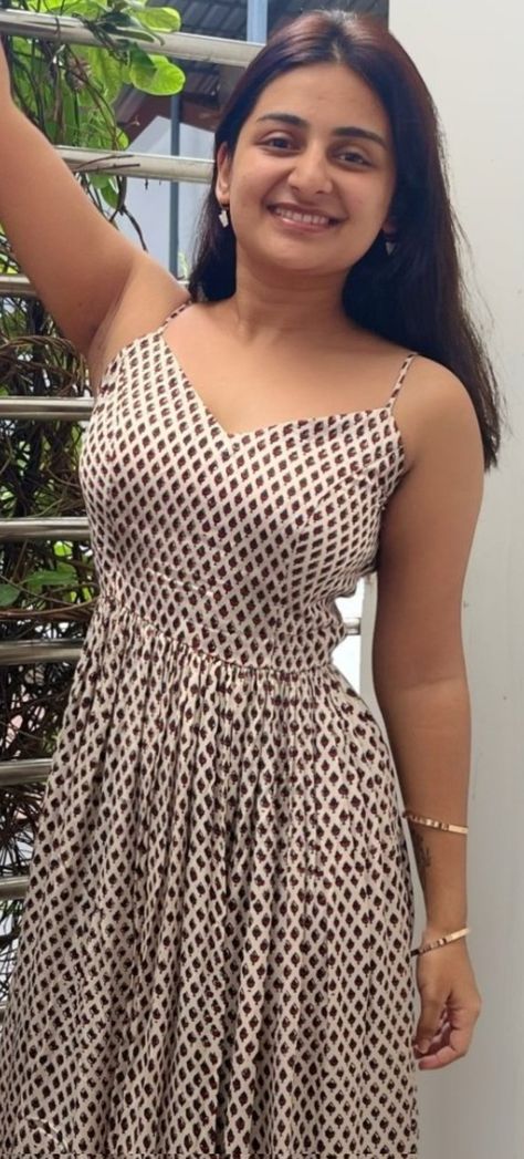 Ester Anil, Esther Anil, Nivetha Thomas, Women Breast, Sarees For Girls, Bollywood Hairstyles, Cute Short Dresses, Indian Photoshoot, Beautiful Dresses Short