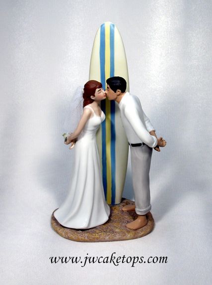 Surfer Wedding, Surf Wedding, Cake Topper Wedding Couple, Surf Cake, Beach Cake Topper, Beach Theme Wedding Cakes, Beach Wedding Cake Toppers, Wedding Cake Topper Figurines, Wedding Cake Tops