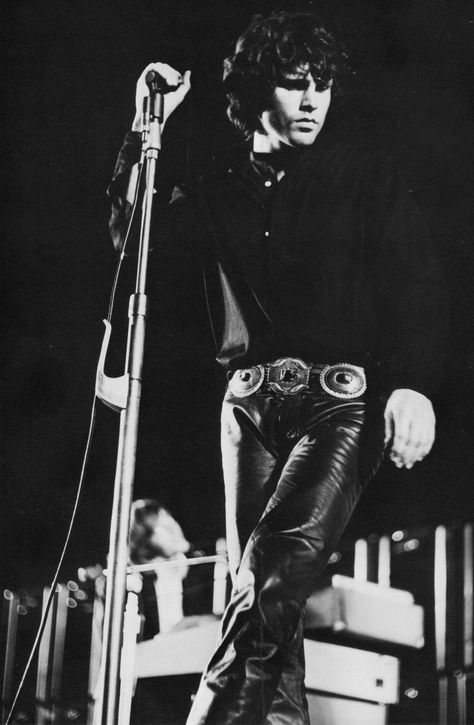 No one ever rocked leather pants the way Mr. Mojo Risin' did!  >swoon< 27 Club, Doors Jim Morrison, The Doors Jim Morrison, Lizard King, Posca Art, The Lizard, American Poets, Janis Joplin, Jim Morrison