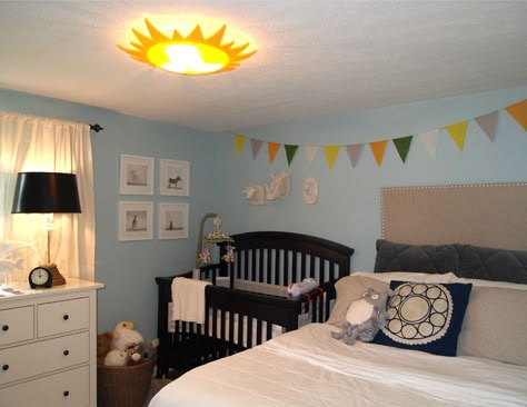 Parents Room Ideas, Nursery In Parents Room, Shared Baby Rooms, Shared Nursery, Nursery Guest Room, Parents Bedroom, Baby Corner, Parents Room, Toddler Rooms