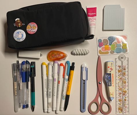 What Is In My Pencil Case, What In My Pencil Case, Whats In My Pencil Case, Pencil Case Essentials, Muji Pencil Case, What's In My Pencil Case, Pencil Case Ideas, In My Pencil Case, Pencil Case Aesthetic