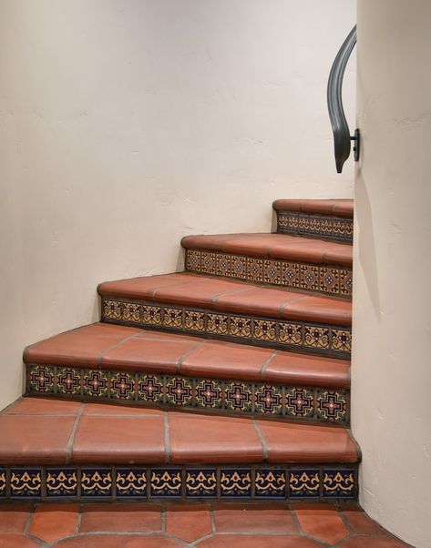 Spanish Revival Wallpaper, Spanish Revival Entryway, Spanish Revival Tile, Spanish Pueblo Revival, Spanish Revival Staircase, Spanish Style Tile Stairs, Spanish Staircase, Spanish Craftsman, Spanish Stairs