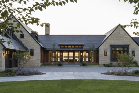 Northern Minnesota lake house is 'a home, not a cabin' Unique Home Styles, Belgian Farmhouse Style, Tea2 Architects, Modern Brick House Exterior, Enchanting Bedroom, Bed Nook, Stair Landing, Pear Wood, Lots Of Windows