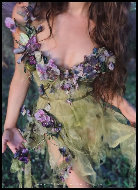 Flower Fairy Costume, Dior Couture Gowns, Ren Faire Outfits, Fair Outfit, Fair Outfits, Fest Outfits, Ren Fair, Fairy Wedding, Fantasy Dresses