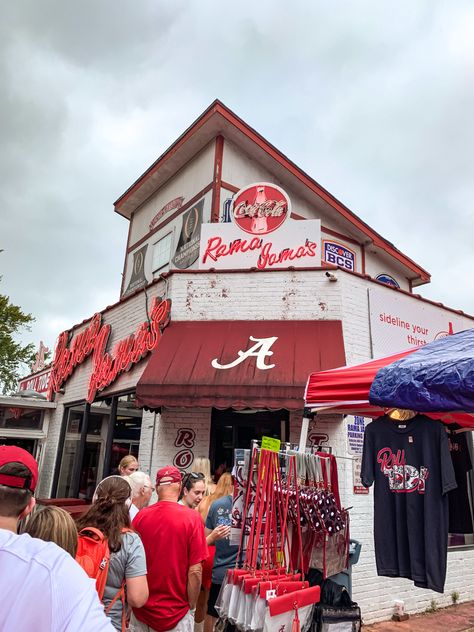 U Of Alabama, Alabama College Aesthetic, Bama Aesthetic, University Of Alabama Aesthetic, Bama Cheer, Alabama Aesthetic, Bama Gameday Outfit, Bama Gameday, Bama Rush