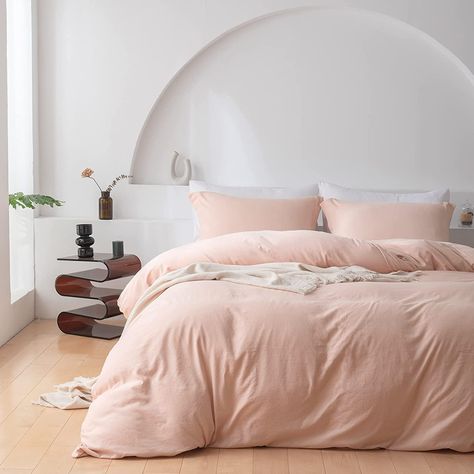 Quilt Cover Ideas, Light Pink Duvet Cover, Light Pink Comforter, Blush Pink Comforter, White And Pink Bedding, Bedroom And Dressing Room, Baby Pink Bedding, Pink Bed Sheets, Peach Bedroom