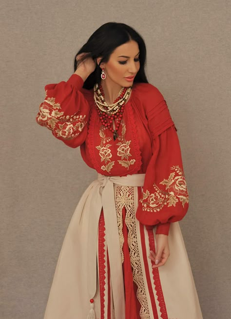 Mediterranean Clothing Style, Ukraine Clothing, Vestido Charro, Ukrainian Dress, Ethno Style, Cottagecore Clothes, Long Skirt Fashion, Gowns Dresses Elegant, Concept Clothing