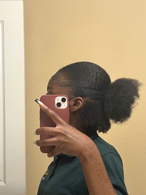 4c Headband Hairstyles, Short Blow Dry Hairstyles, Really Short 4c Hairstyles, How To Style Natural Hair With Gel, Natural Hair Styles 4c Short, Natural Hair Styles Easy 4c Short Length, Thick 4c Hairstyles, Natural Hair Inspiration Short, Short Natural Hair Bun Styles