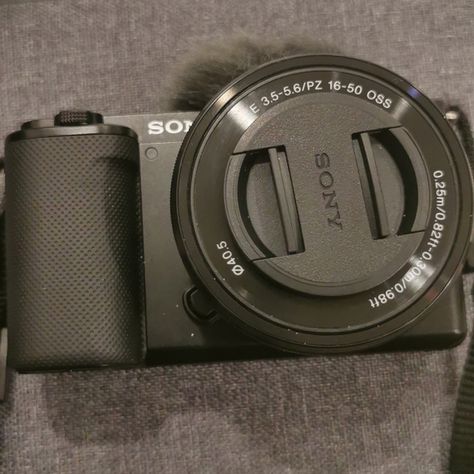 sony zve10 Sony Zve10, Garmin Watch, Camera Bag, Vision Board, Brand New, Black