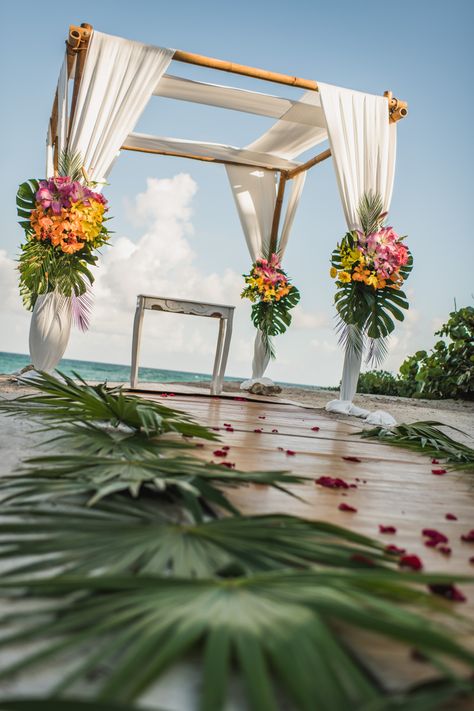 Beach Wedding Aisle, Hawaiian Wedding Themes, Wedding Aisle Decoration, Beach Wedding Aisles, Beach Wedding Arch, Tropical Wedding Theme, Beach Wedding Ceremony, Tropical Wedding Decor, Tropical Wedding Inspiration