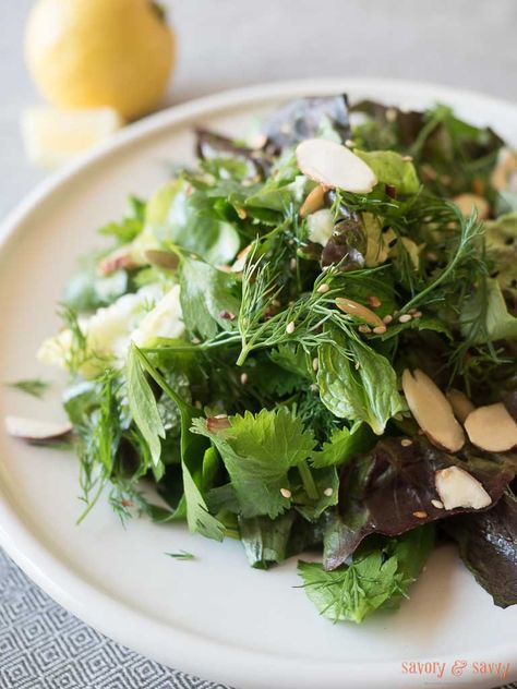 Herb Salad Herby Salad, Salad With Nuts, Tahini Chicken, Pumpkin Seed Salad, Salad With Lemon Dressing, Fresh Herb Salad, Almond Salad, Dill Salad, Cilantro Parsley