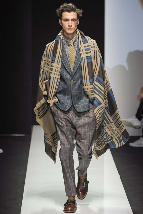 Vivienne-Westwood-Menswear-FW-2015-Milan-4 Mens Fasion, Swag Men, Lenny Kravitz, Mode Casual, Men's Outfits, Clothing Details, Mens Wear, Menswear Collection, Man Style