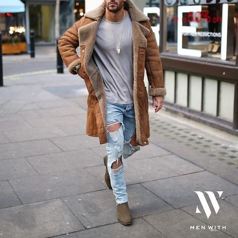 Winter Outfits Street Style, Guys Style, Dapper Man, Torn Jeans, Men With Street Style, Mens Fashion Edgy, Hipster Man, Mens Fashion Rugged, Guy Stuff