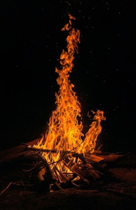 Aesthetic Fire Pictures, Fire Pictures Photography, Feu Aesthetic, Fuego Aesthetic, Fire Wallpaper Aesthetic, Flames Aesthetic, Relaxing Photos, Fire And Desire, Fire Photography