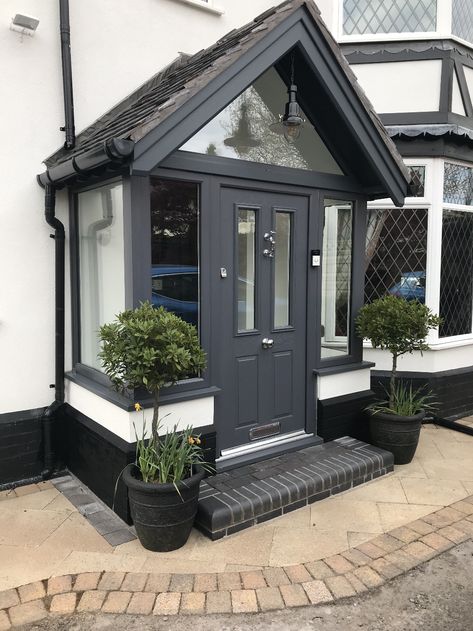 modern front porch extension design uk white house - Google Search Small Front Porch Extension Ideas, Porch Extension Uk, Porch Ideas Entrance Uk, Porch Doors Uk, Modern Porch Ideas Entrance, Porches Ideas Entrance, Bungalow Veranda, Front Porch Extension Ideas, Entry Porch Ideas