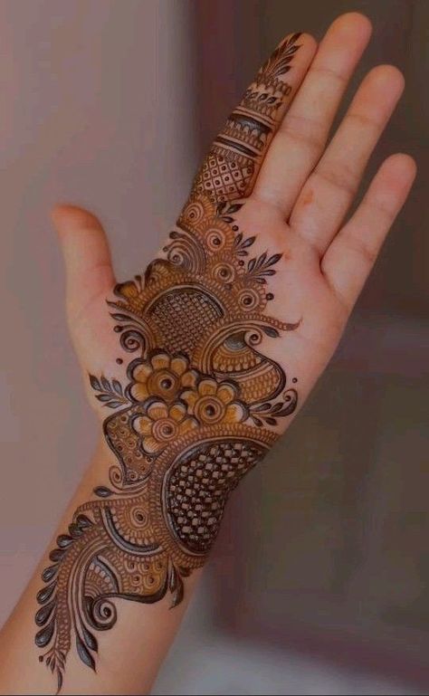 Makeover Photoshoot, Simple Arabic Mehndi, Simple Arabic Mehndi Designs, Arabic Mehndi Design, Design Mehndi, Social Art, Arabic Mehndi Designs, Arabic Mehndi, Henna Tattoos