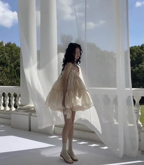 Frilly Outfits, Melanie Martinez Outfit, Melanie Martinez, Ulzzang Girl, Outfits Aesthetic, Cute Fashion, Short Dress, Pretty Dresses, Pretty Outfits