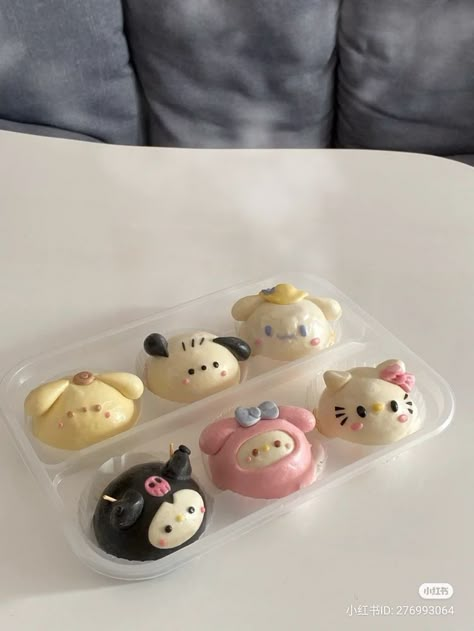 Sanrio Food, Seni Korea, Kawaii Cooking, Cute Baking, Cute Snacks, Hello Kitty Items, Kawaii Food, Cute Desserts, Oui Oui