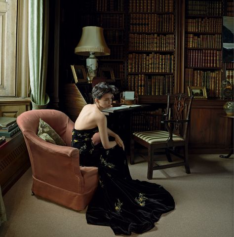 Rooney Mara photographed by Annie Leibovitz, Vogue, October 2017 Rooney Mara Style, Annie Leibovitz Photography, Mcqueen Dress, Building A Personal Brand, Lisa Bonet, Blockbuster Film, Rooney Mara, Valentino Dress, Annie Leibovitz