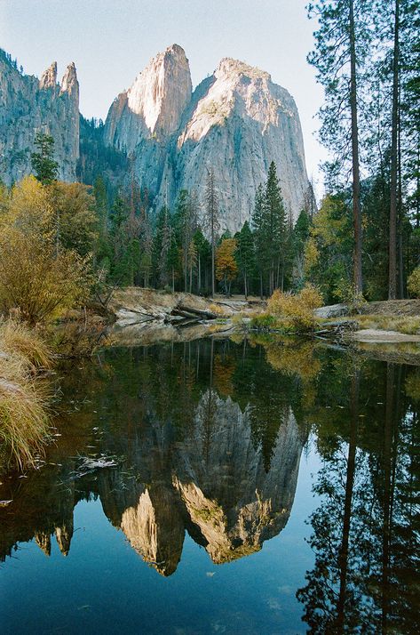 11 Best Yosemite Valley Reflection Photos - 35mm | Field Mag Yosemite Photography, Merced River, Reflection Photos, National Parks Photography, Double Vision, National Park Photos, California Vacation, Visit California, Yosemite Valley