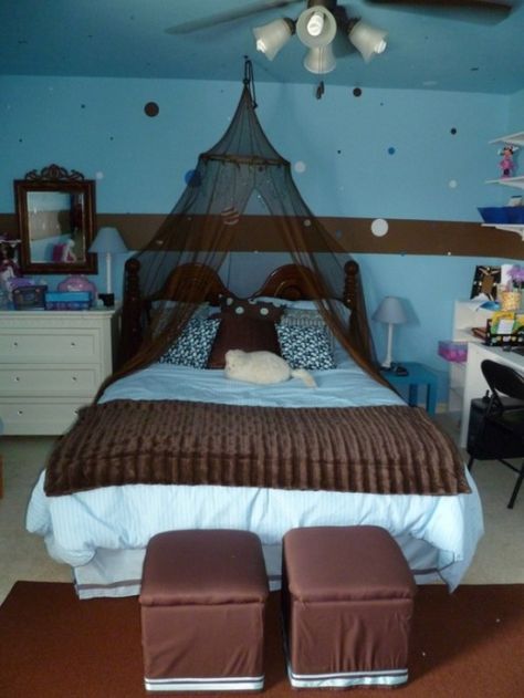 31 Chocolate Brown Kids Rooms Design Ideas To Inspire Kidsomania | Kidsomania Early 2000s Bedroom, 2000s Room Decor, Early 2000s Room, 2000s Bedroom, 2000s Room, Rooms Design Ideas, 2000s Core, Pink Era, Brown Theme