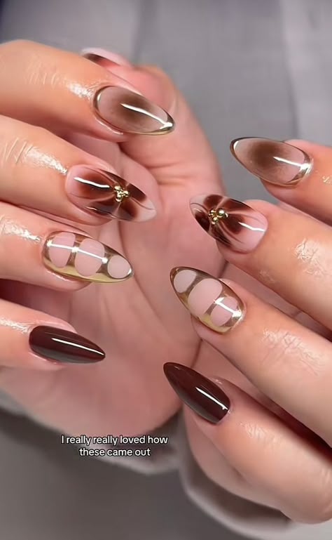 Nail Art Simple Brown, Dubai Nails, Fall Purple, The Best Nails, Maroon Nails, Romantic Nails, Classy Acrylic Nails, Almond Acrylic Nails, Get Nails