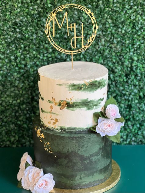 Green Tier Cake, Emerald Green Gold And White Wedding Cake, Green And White Marble Cake, Green Birthday Cakes 2 Tier, Green Cake 2 Tier, Graduation Cake Green And Gold, Two Tier Green Cake, Emerald Gold Wedding Cake, Emerald Green And Gold Cake Birthday