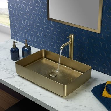 Countertop Basin Bathroom, Luxury Facial, Counter Top Basin, Bathroom Sink Ideas, Stainless Steel Countertop, Steel Counter, Steel Countertop, Bathroom Basins, Facial Bar